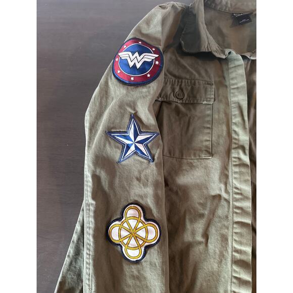 Our Universe DC Comics Wonder Woman Women's Utility Jacket - Sz Medium - Picture 3 of 7